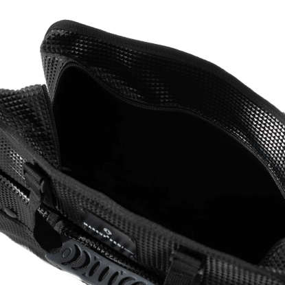 Carry me | Black